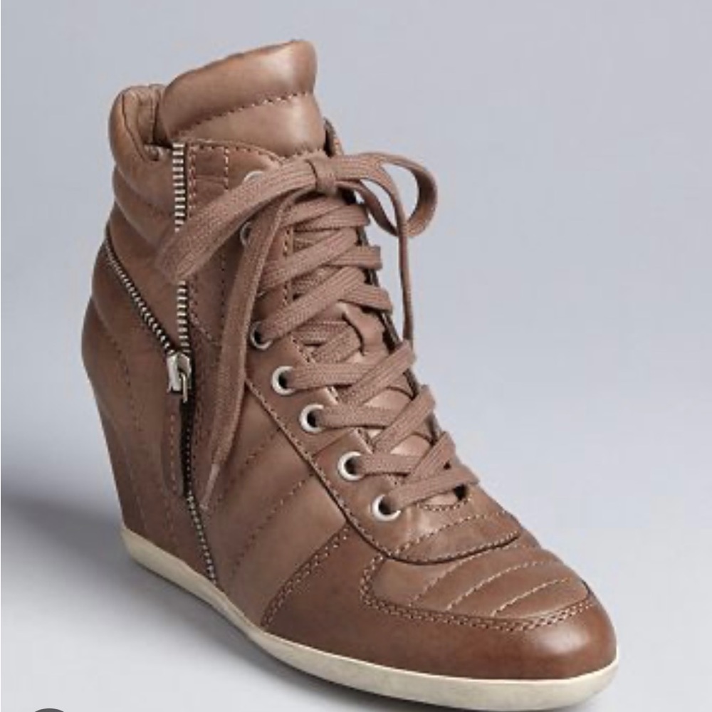 Ash sneakers